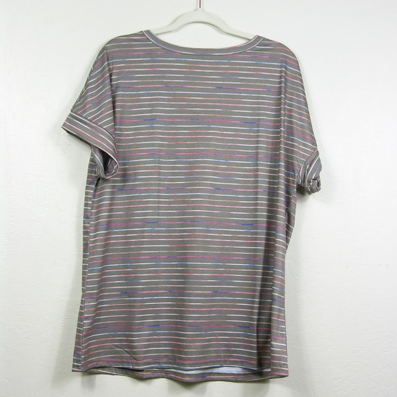 LAST ONE!! Green & Multi Color Front Pocket Tee - Picture 5 of 8